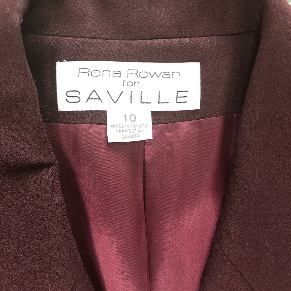 Classic Ladies Deep Burgundy 3 piece suit - Picture 2 of 6
